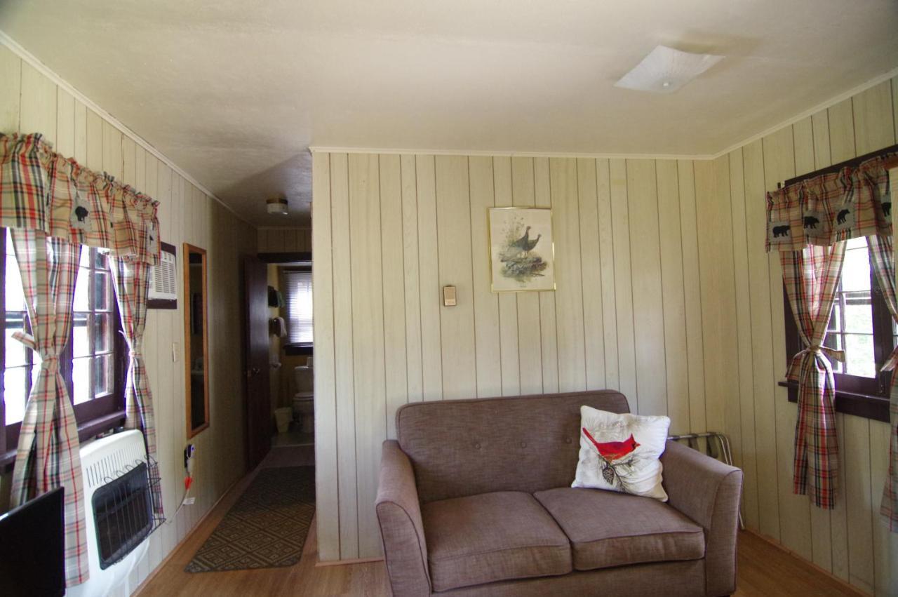 Moreno'S Adirondack Cabins Saranac Lake Eksteriør billede