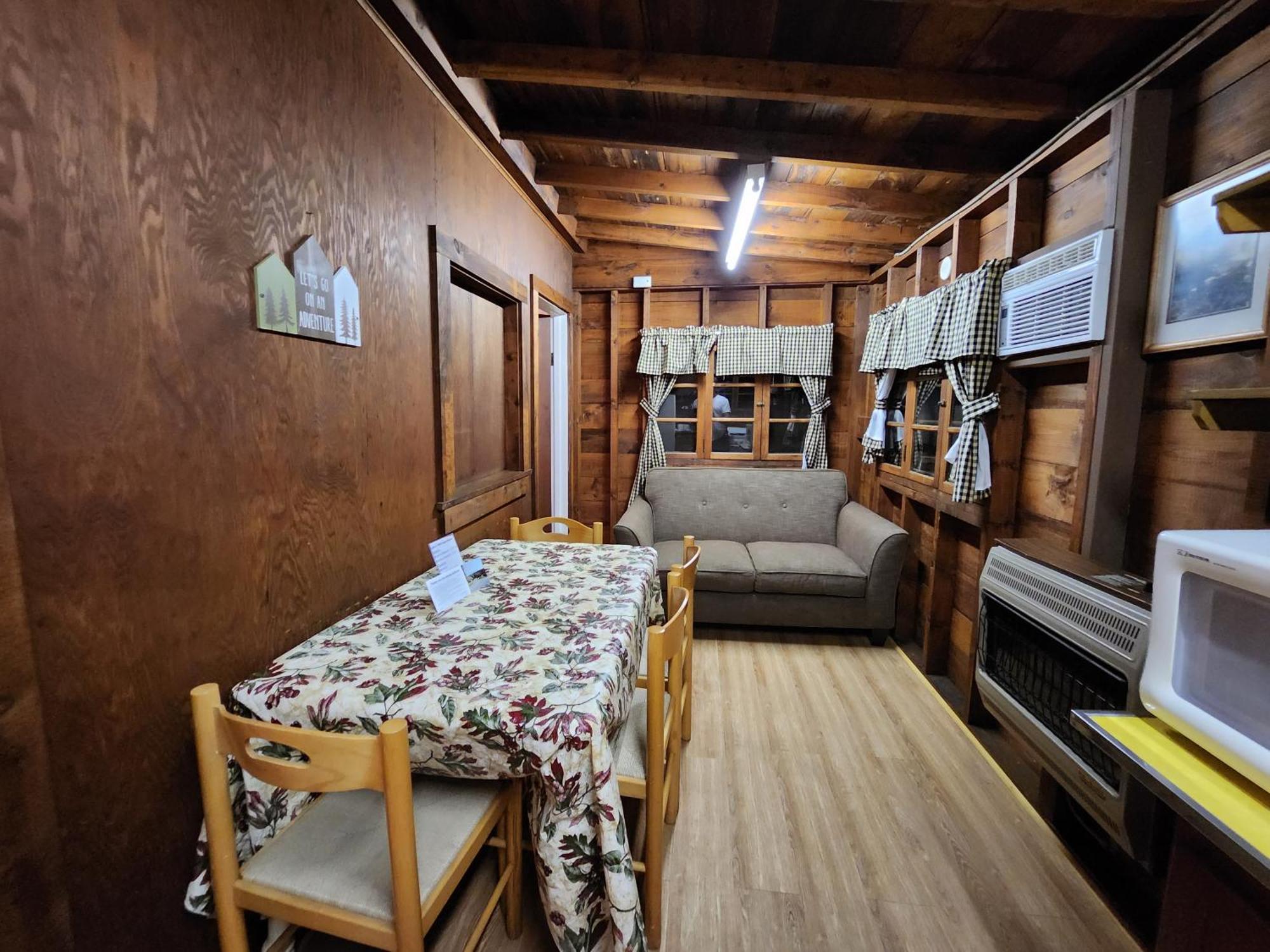 Moreno'S Adirondack Cabins Saranac Lake Eksteriør billede
