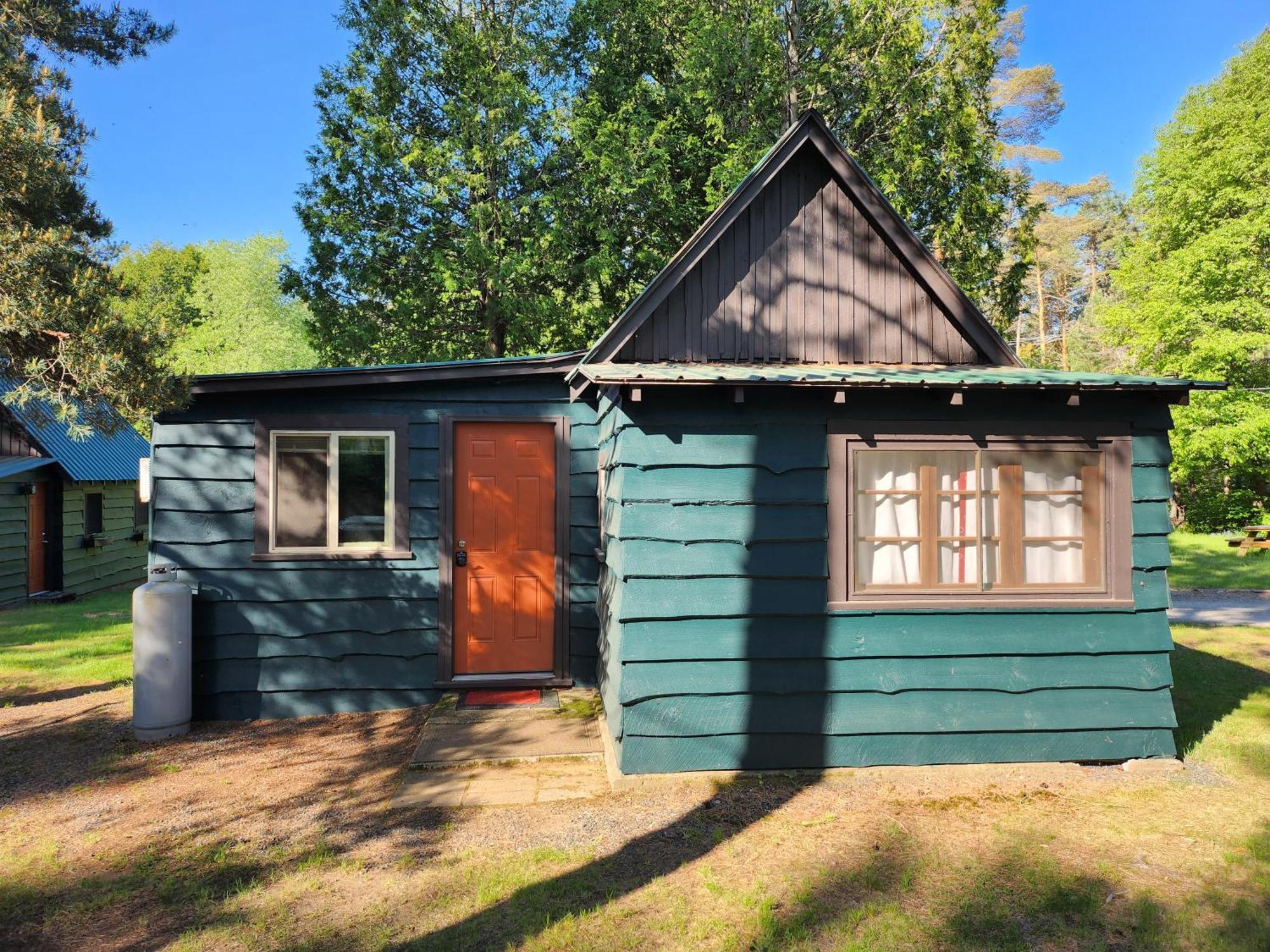 Moreno'S Adirondack Cabins Saranac Lake Eksteriør billede